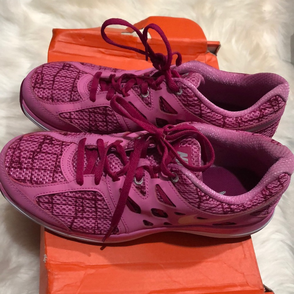 Pink comfortable shoes 👟